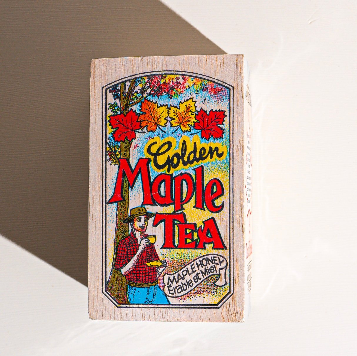 Golden Maple Cream Decorative Pyramid Tea Bags